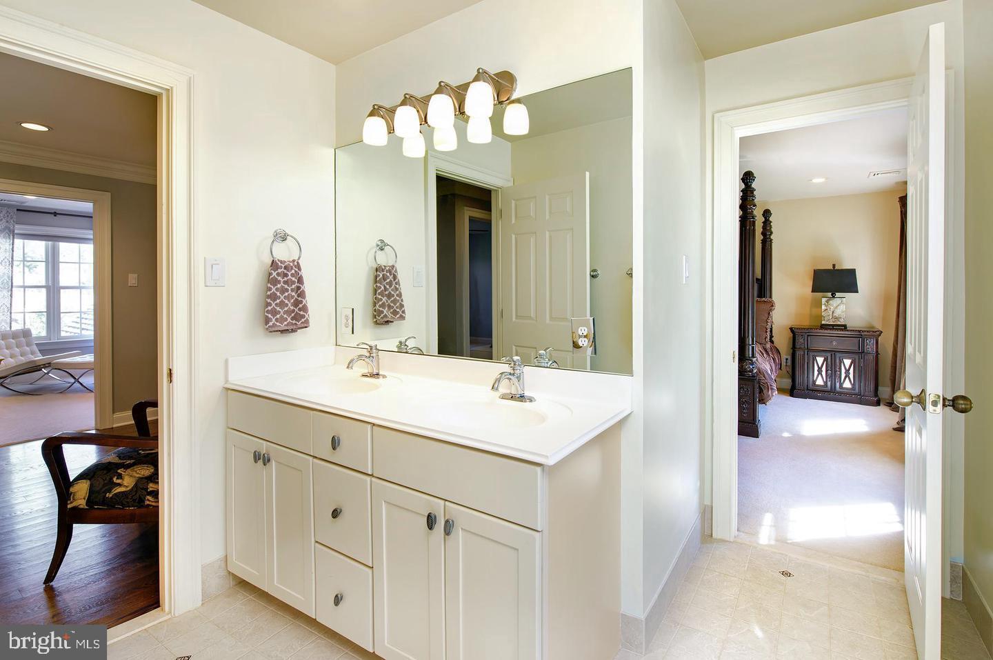 VALLEY FORGE WOODS - Residential