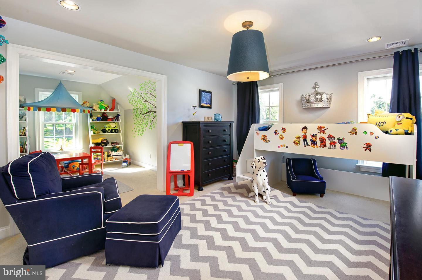 VALLEY FORGE WOODS - Residential