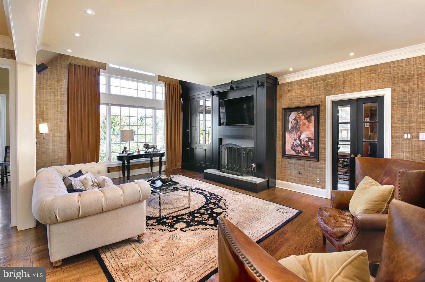 VALLEY FORGE WOODS - Residential