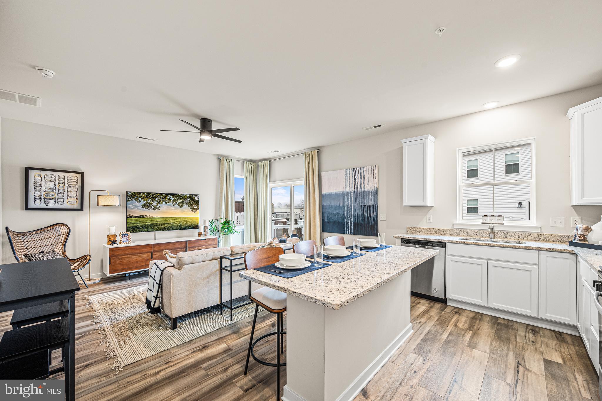 RIVER PIONTE - Residential