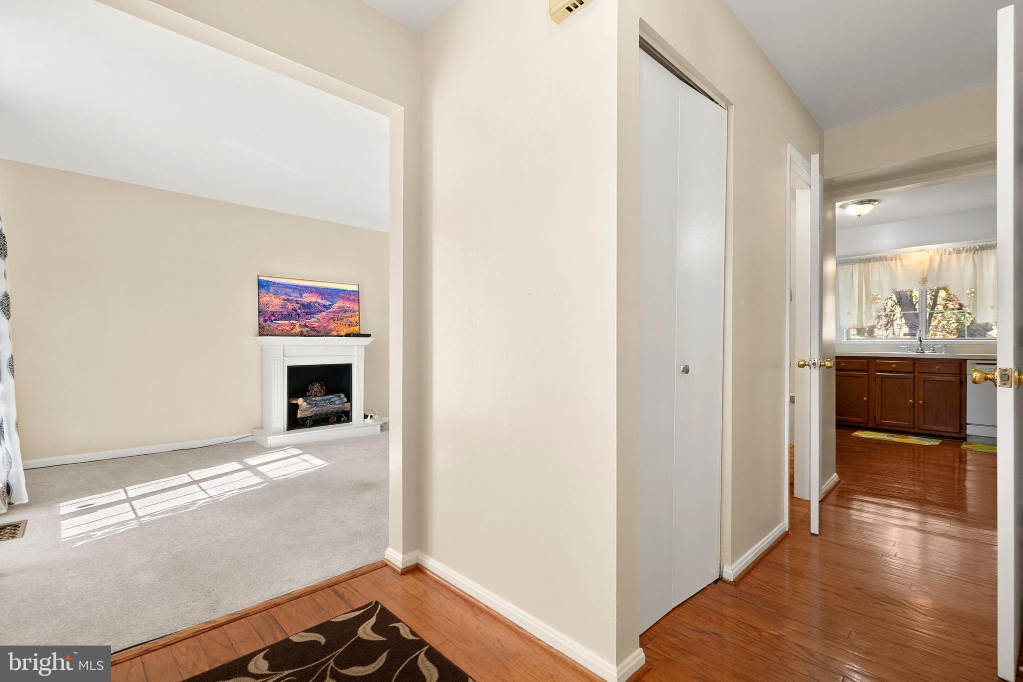 15015 DINSDALE DRIVE