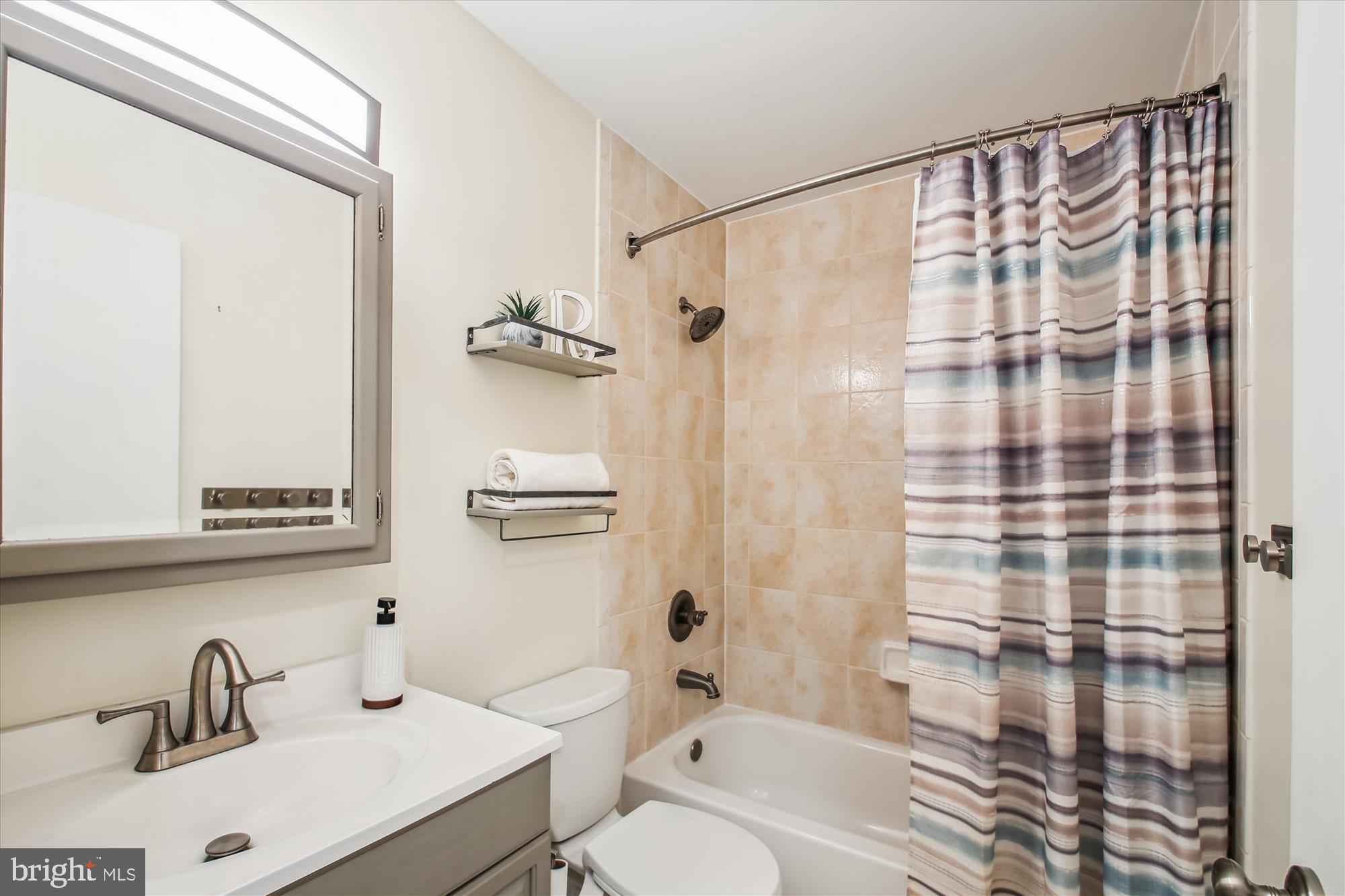 VALLEYWOOD - Residential