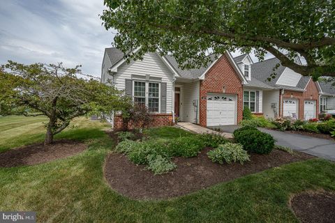 Townhouse For Sale - 407 Ruth Court<br/> Montgomery County, HARLEYSVILLE, PA 19438