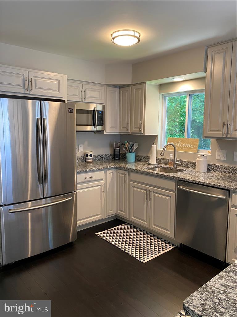GEORGETOWN GROVE - Residential
