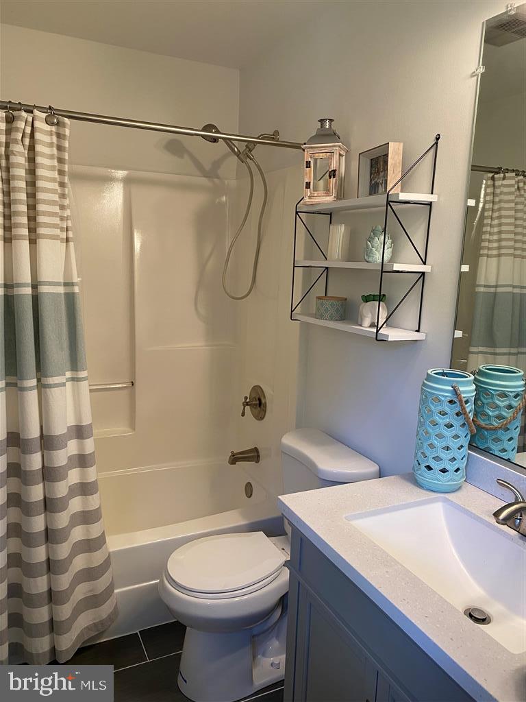GEORGETOWN GROVE - Residential