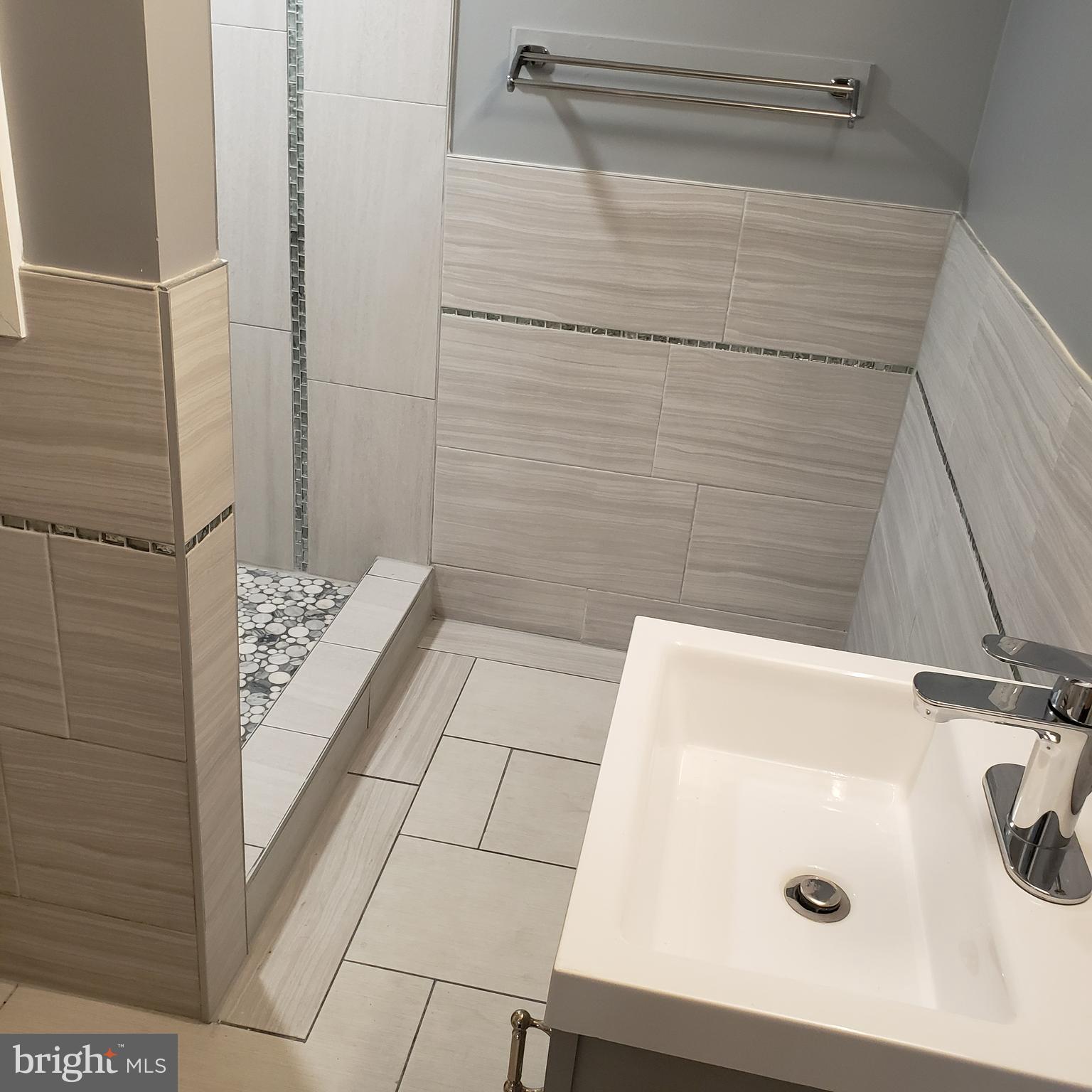 GOVANS - Residential Lease