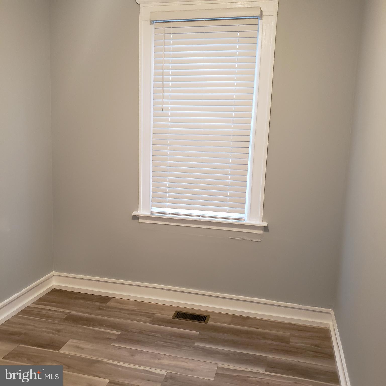 GOVANS - Residential Lease