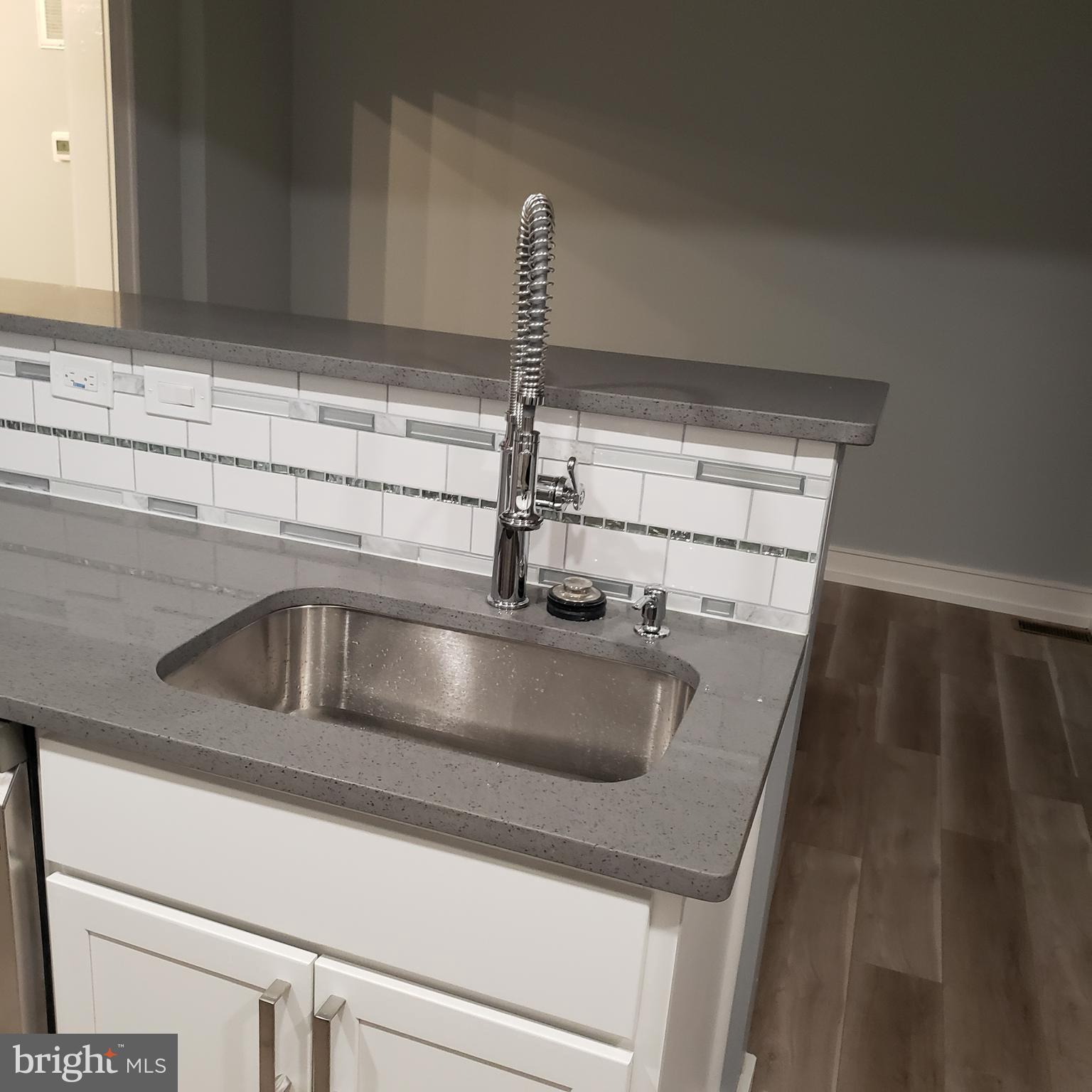 GOVANS - Residential Lease