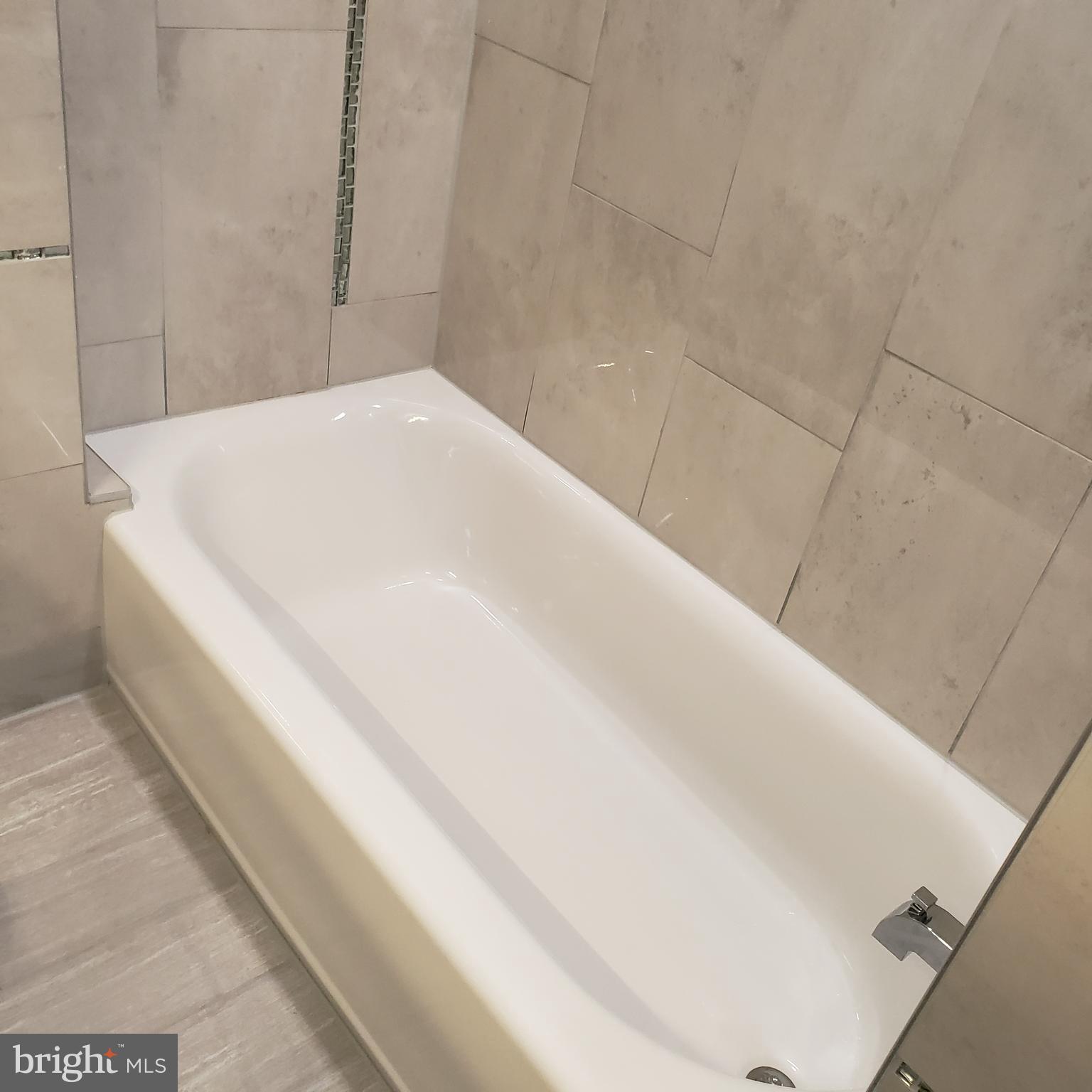 GOVANS - Residential Lease