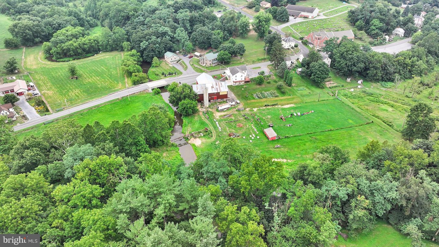 330 N CLAY ROAD