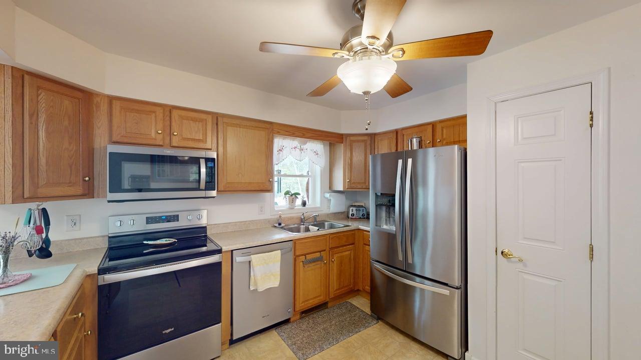 CABIN AT CAPON BRIDGE - Residential