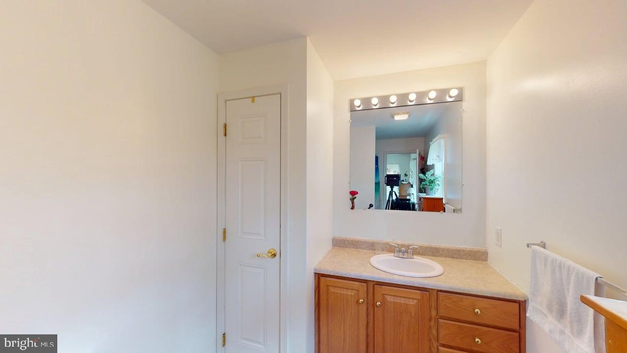 CABIN AT CAPON BRIDGE - Residential