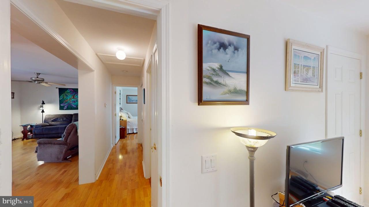 CABIN AT CAPON BRIDGE - Residential