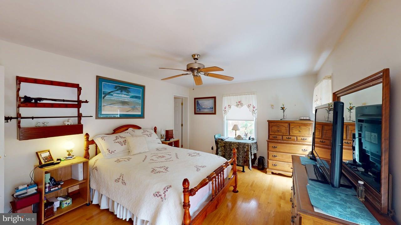 CABIN AT CAPON BRIDGE - Residential