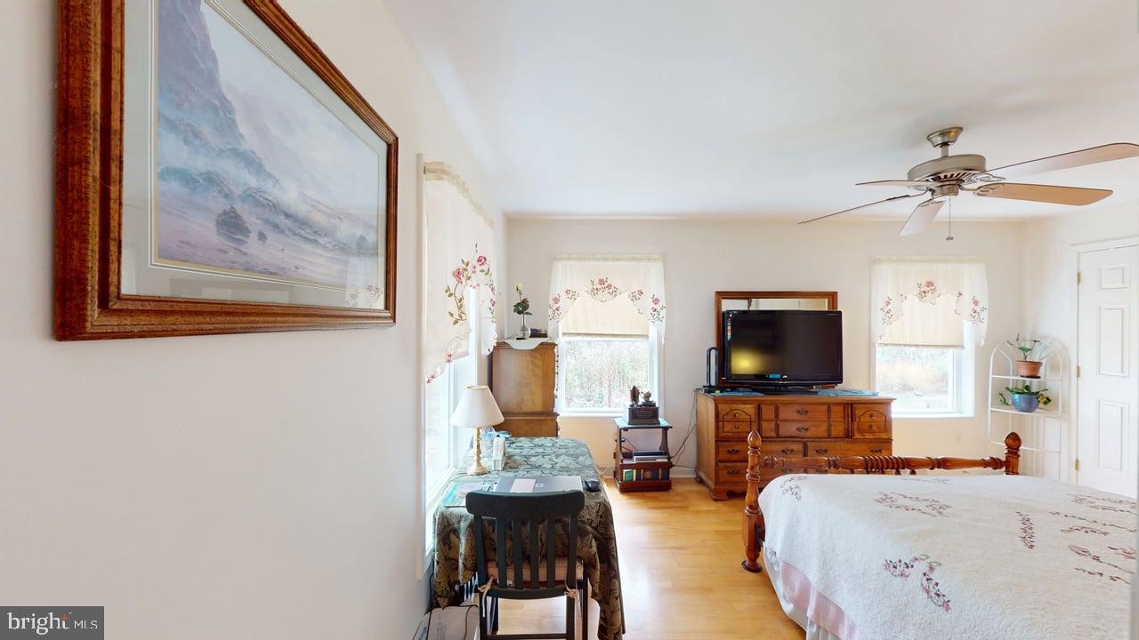 CABIN AT CAPON BRIDGE - Residential