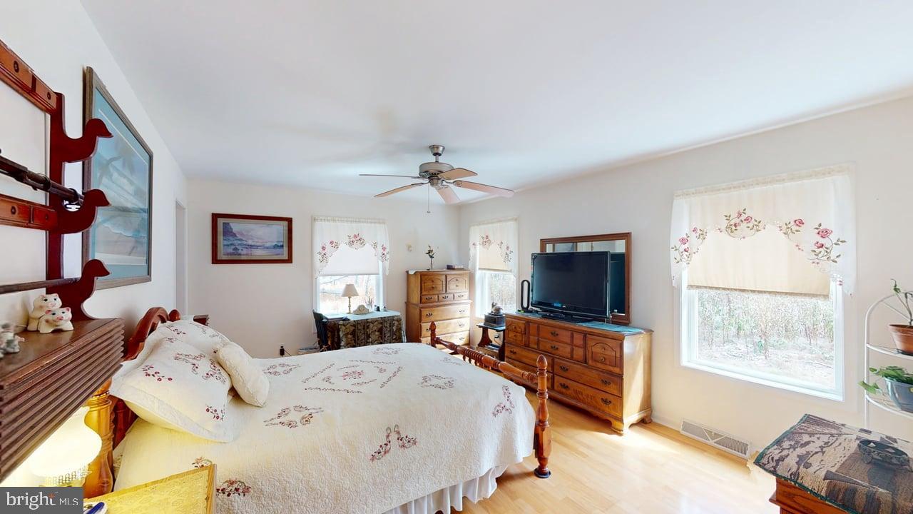 CABIN AT CAPON BRIDGE - Residential