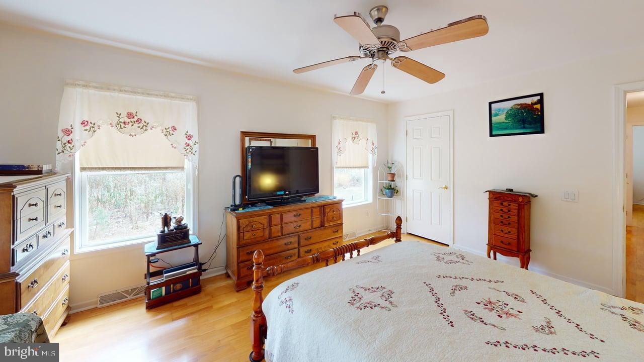 CABIN AT CAPON BRIDGE - Residential