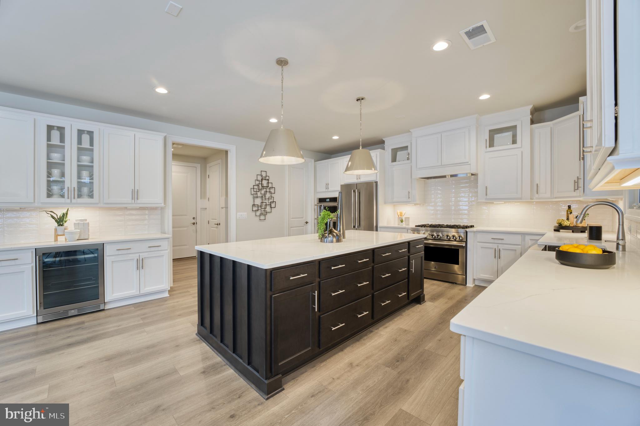 MARLBORO ESTATES - Residential