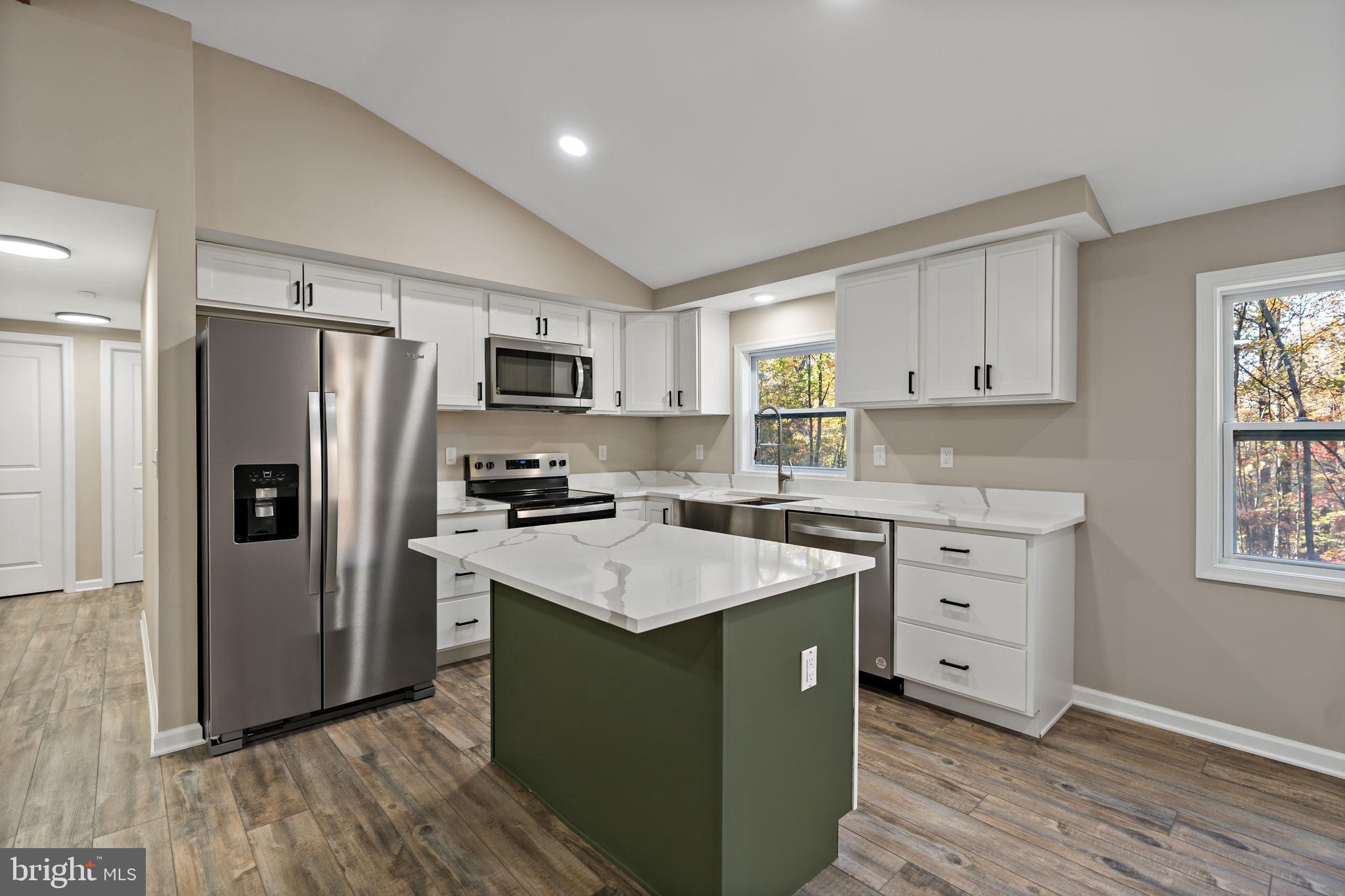 GLENWOOD FOREST - Residential