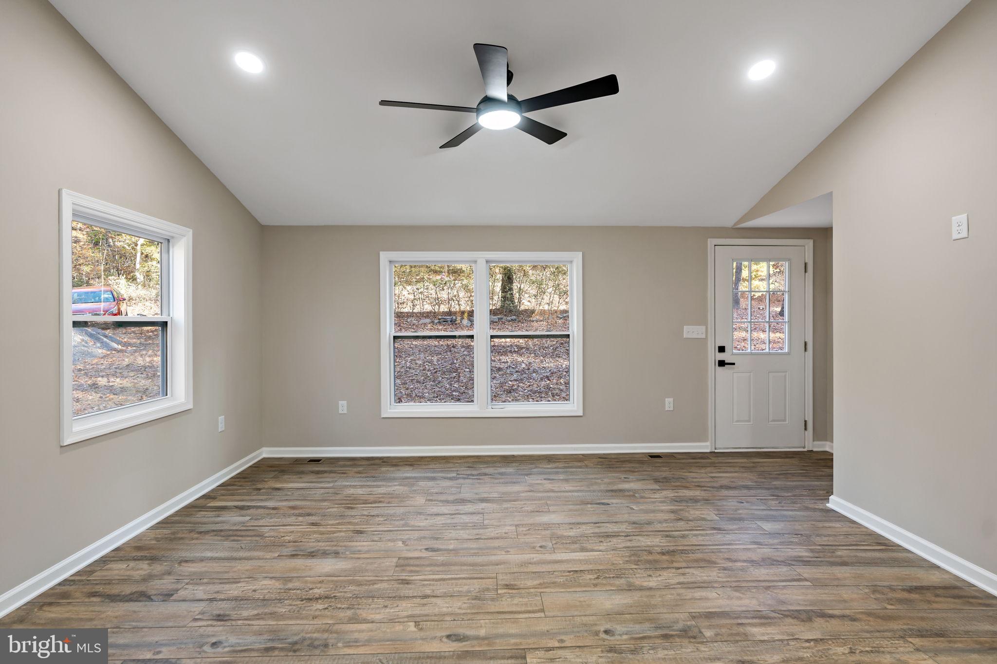 GLENWOOD FOREST - Residential