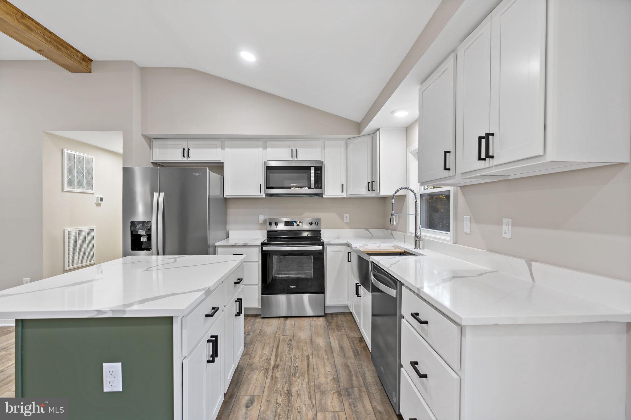 GLENWOOD FOREST - Residential