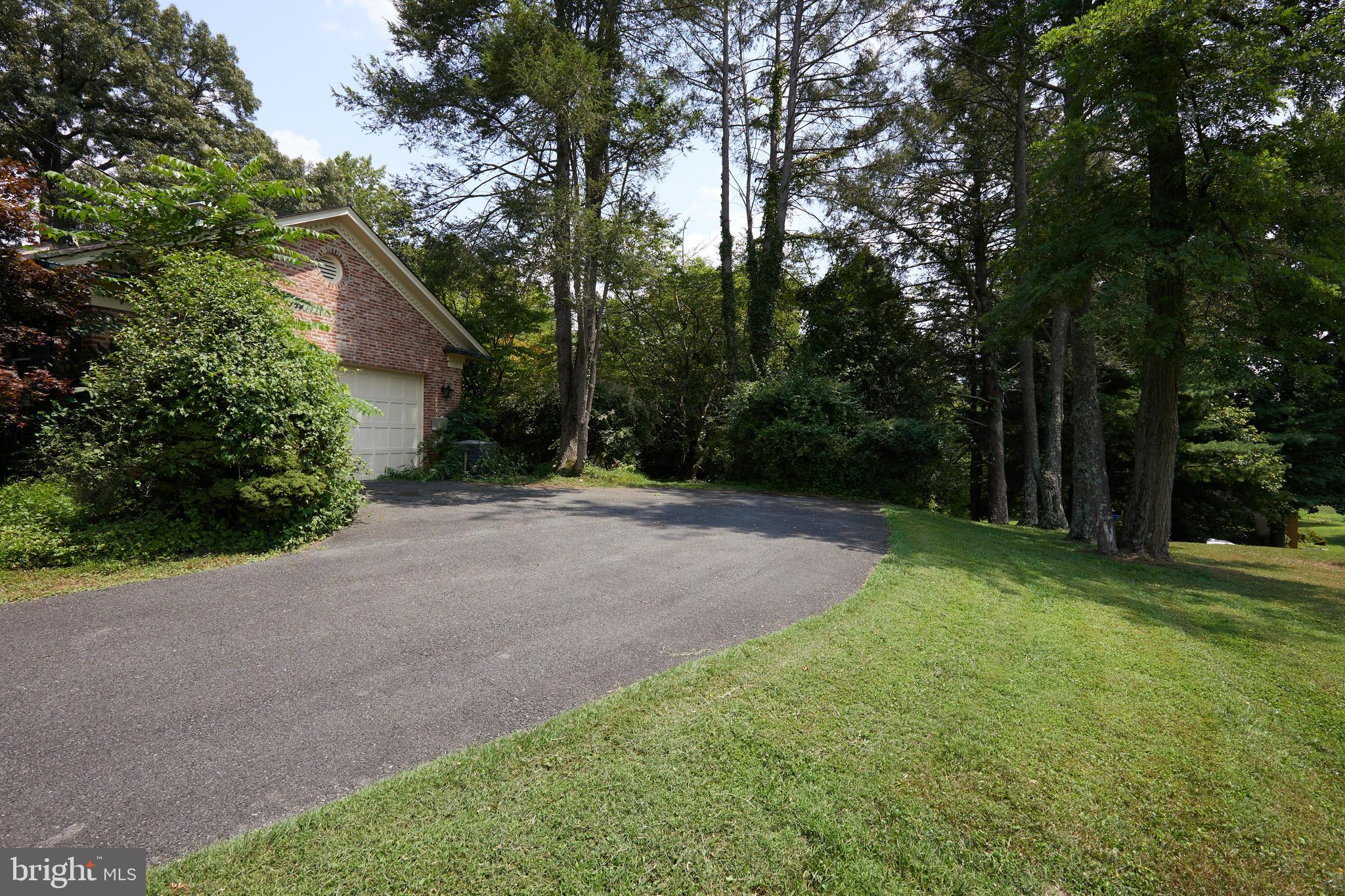 BRADLEY FARMS - Residential