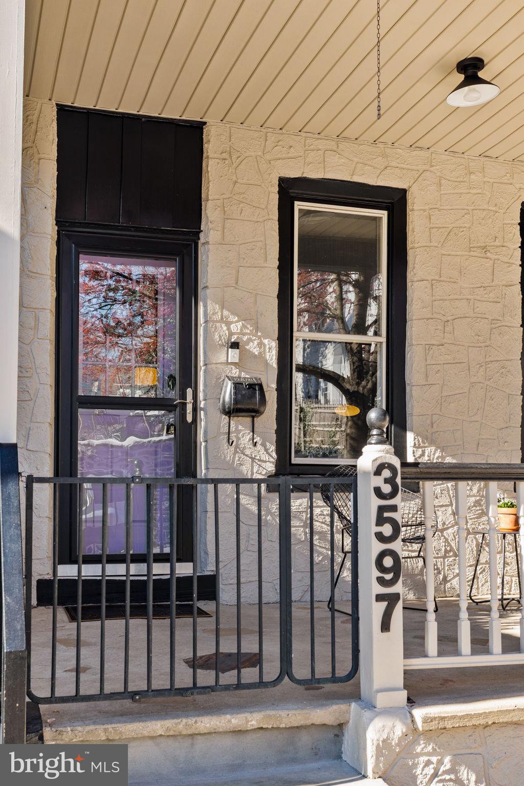 EAST FALLS - Residential