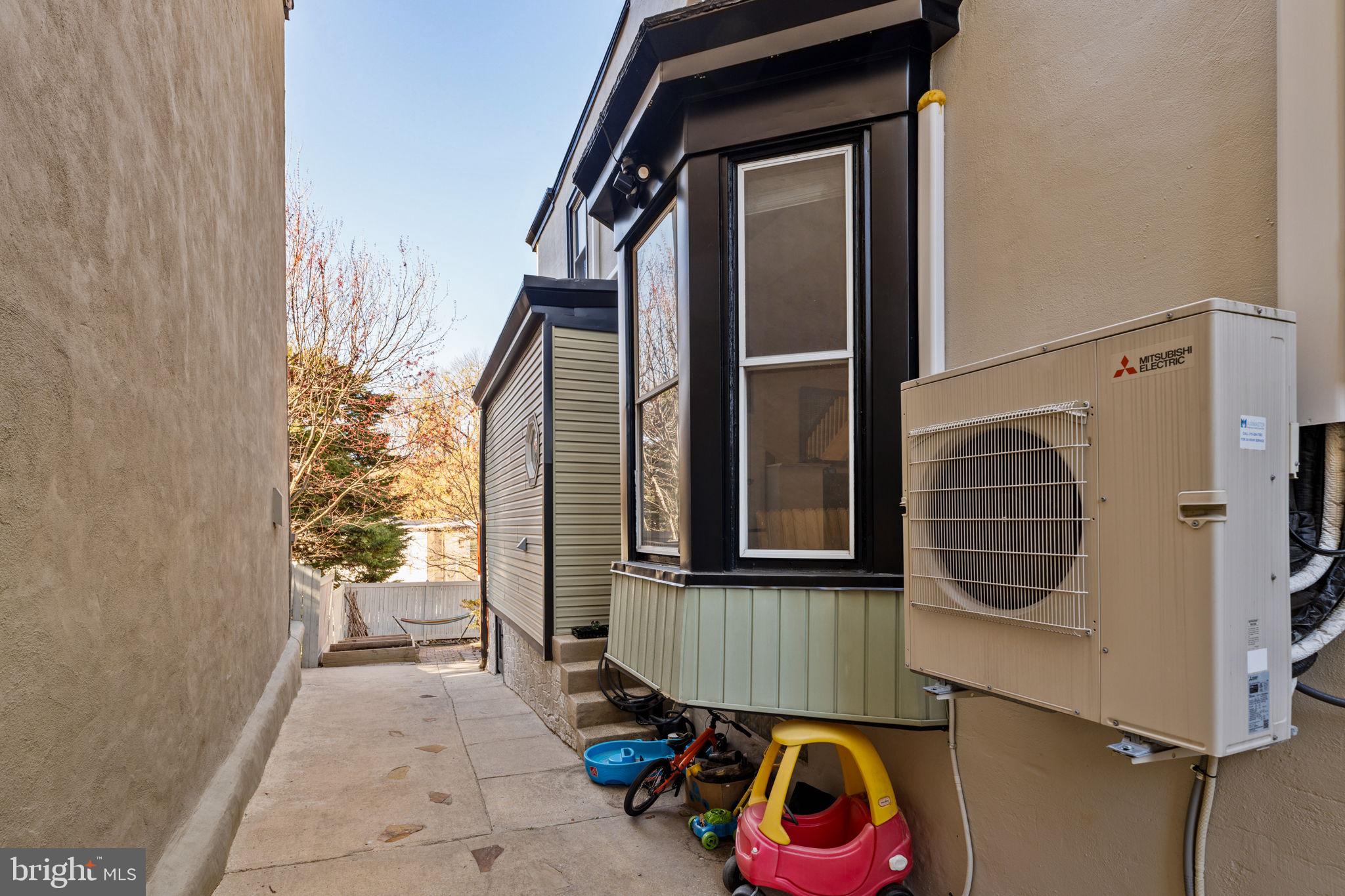 EAST FALLS - Residential