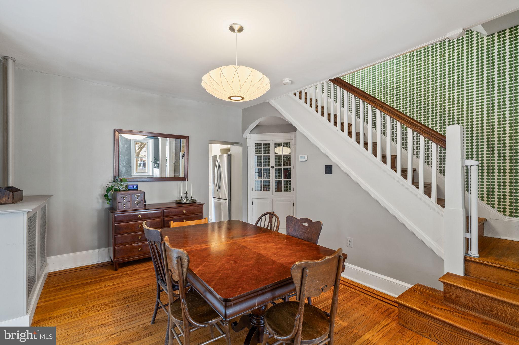 EAST FALLS - Residential