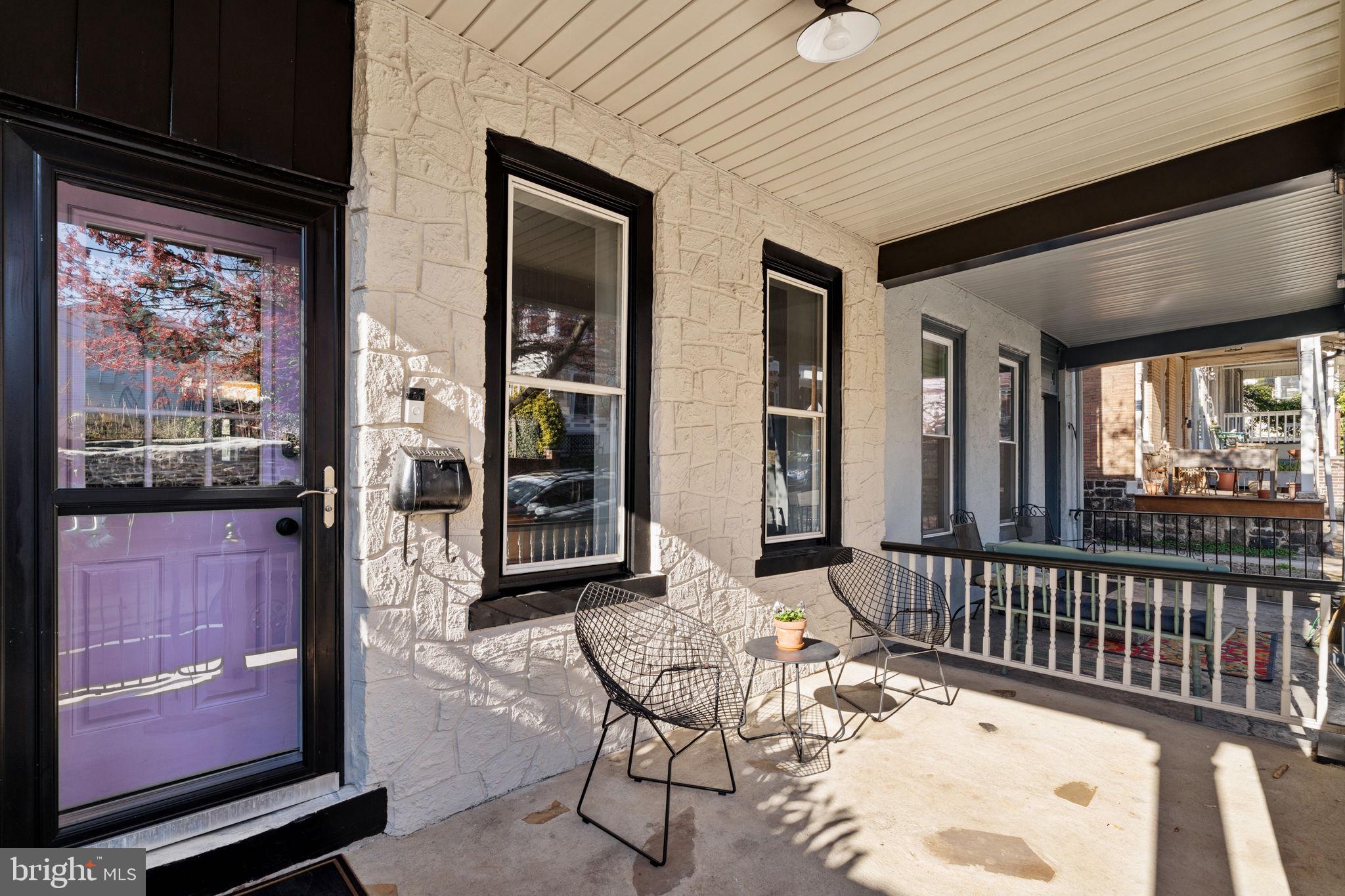 EAST FALLS - Residential