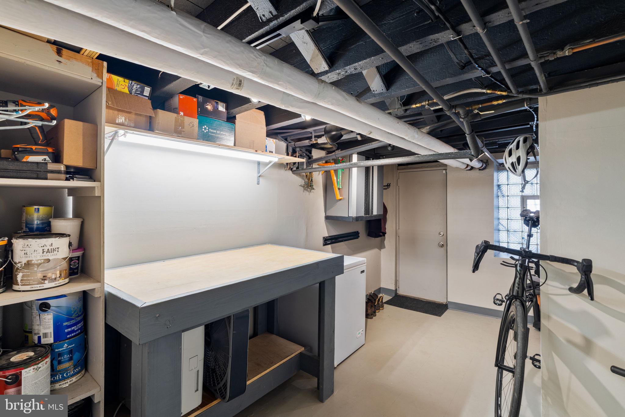 EAST FALLS - Residential