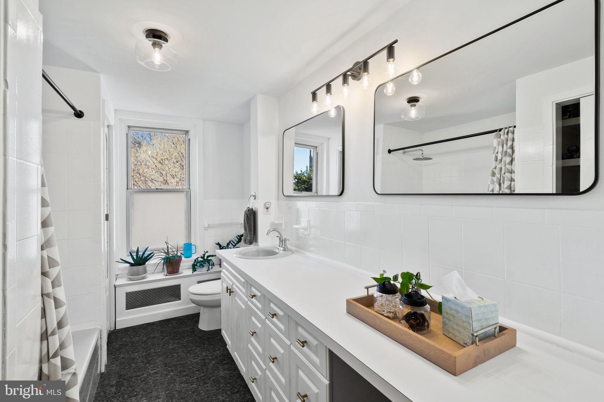 EAST FALLS - Residential