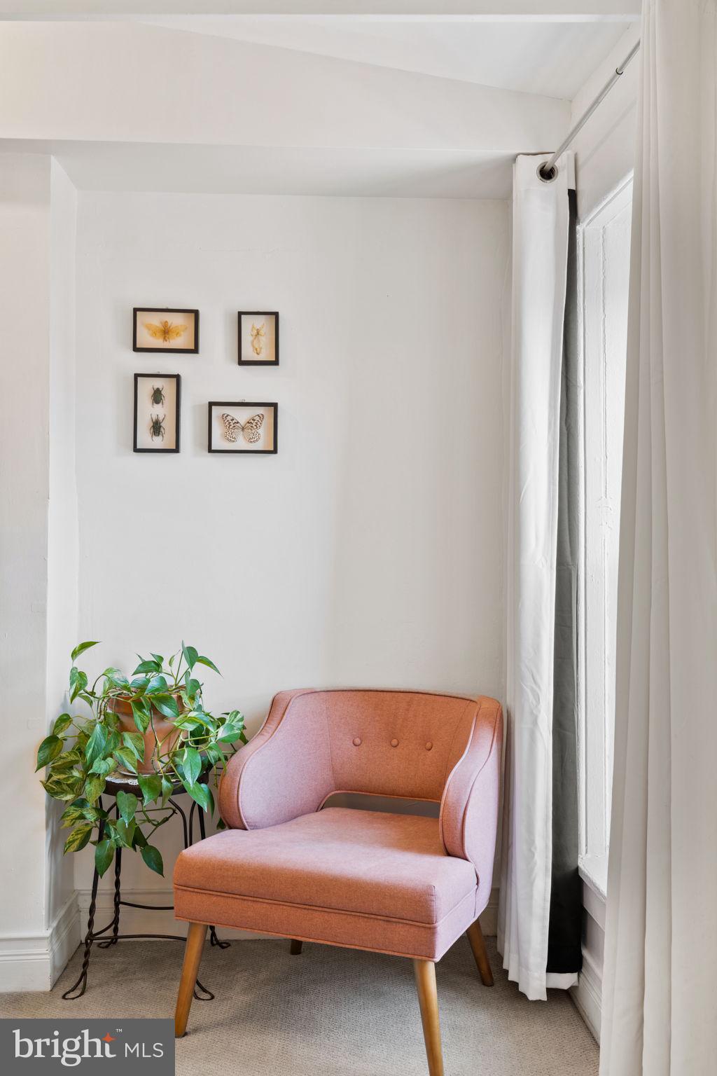 EAST FALLS - Residential