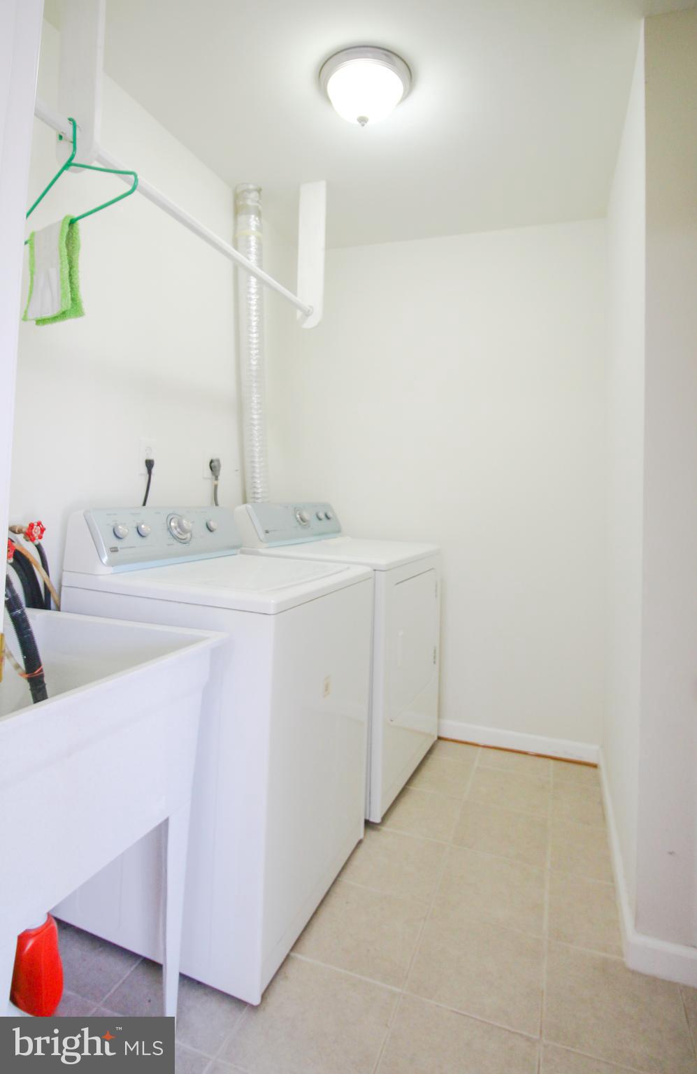 ANNALEE HEIGHTS - Residential