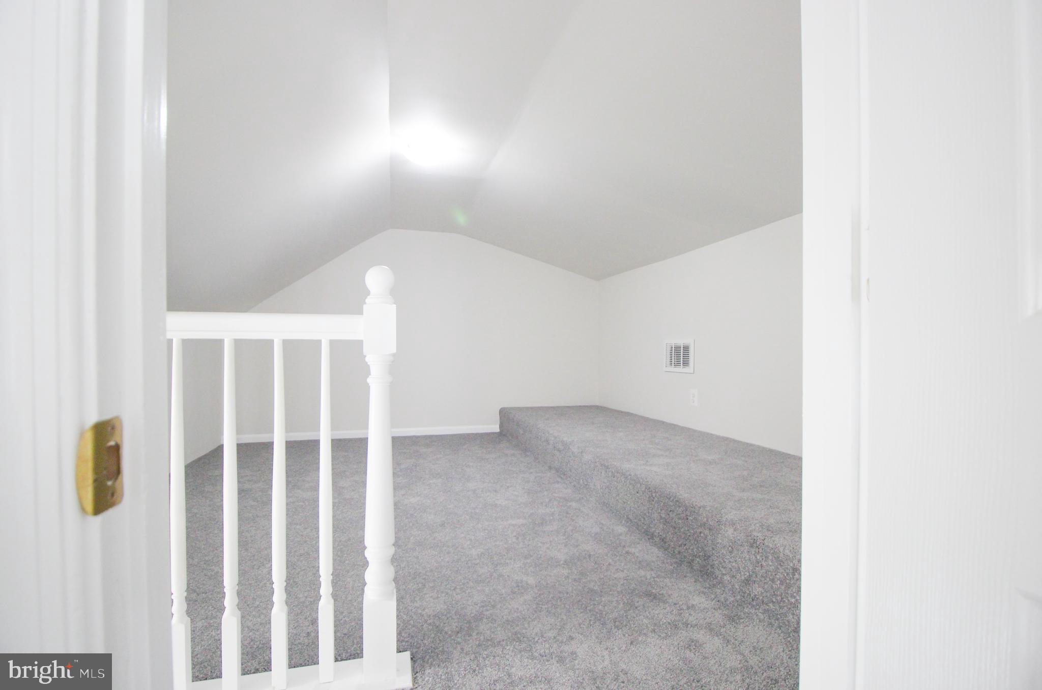 ANNALEE HEIGHTS - Residential