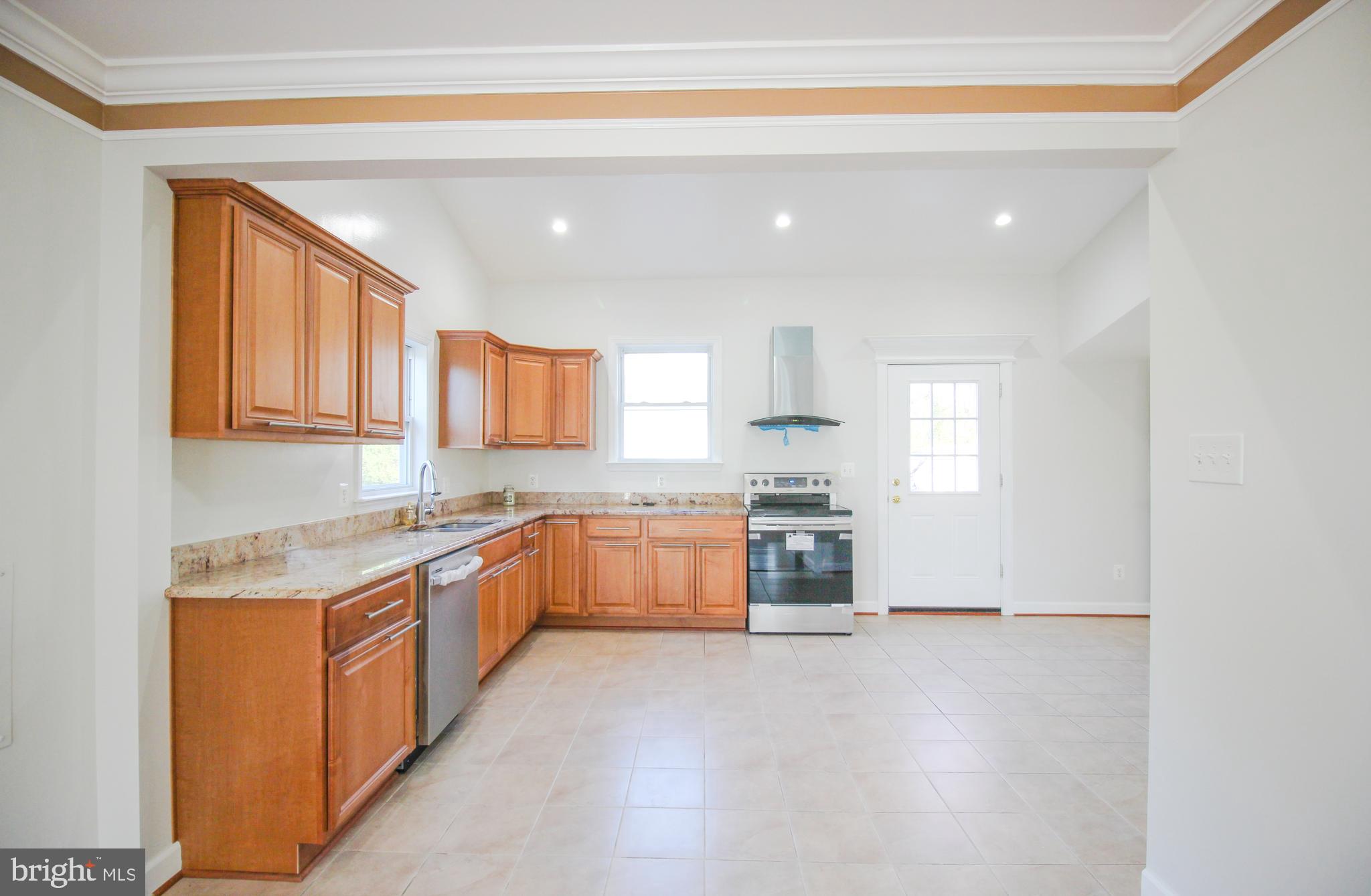 ANNALEE HEIGHTS - Residential