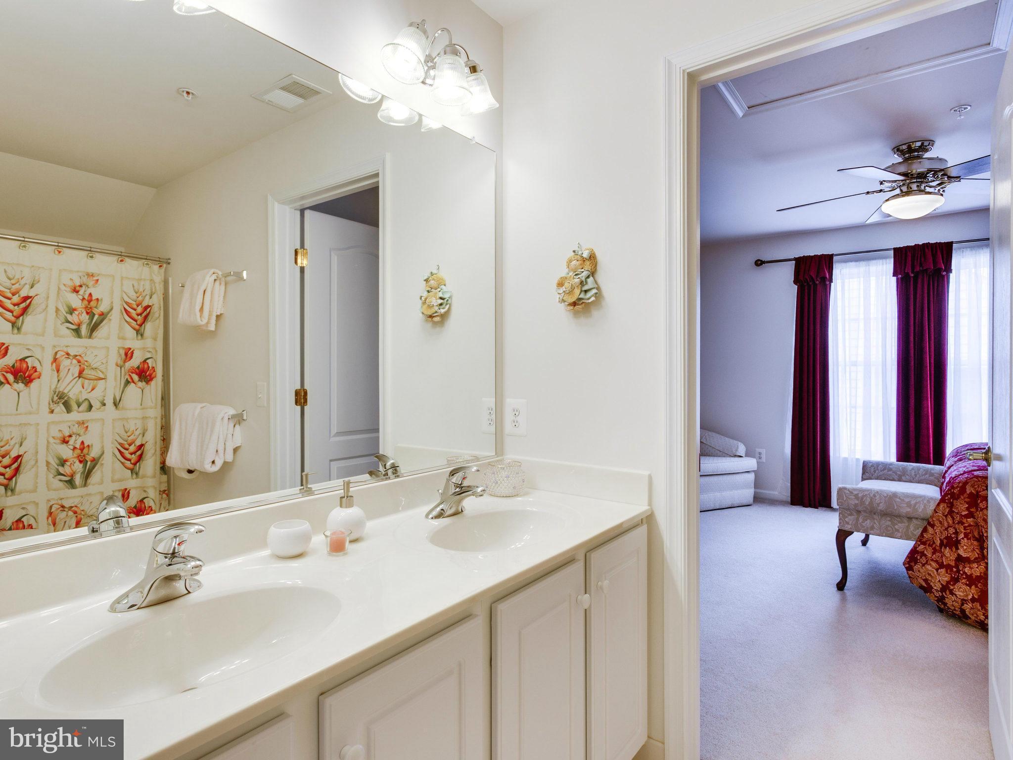 HEARTHSTONE AT VILLAGE CREST CONDOMINIUMS - Residential