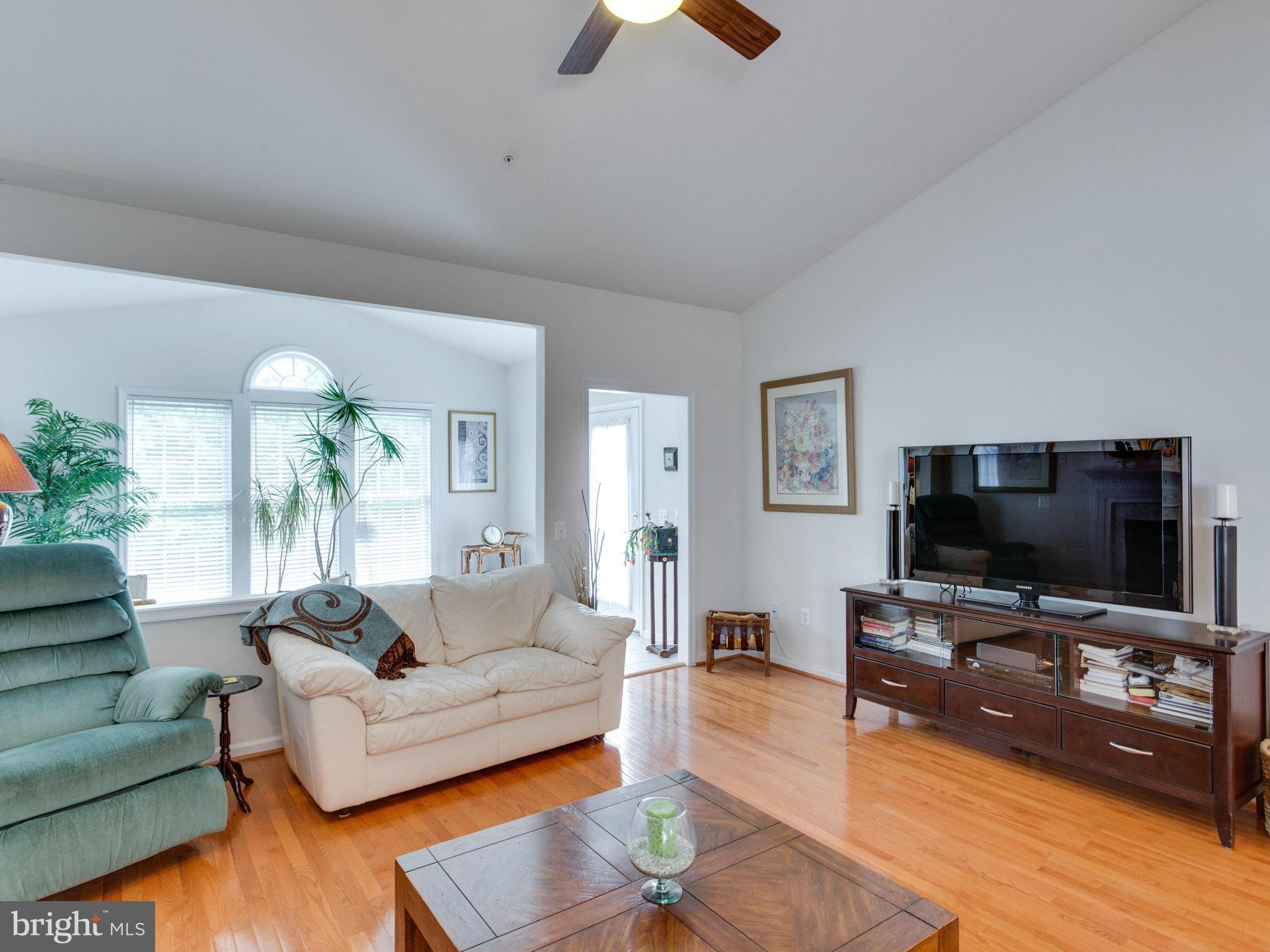 HEARTHSTONE AT VILLAGE CREST CONDOMINIUMS - Residential