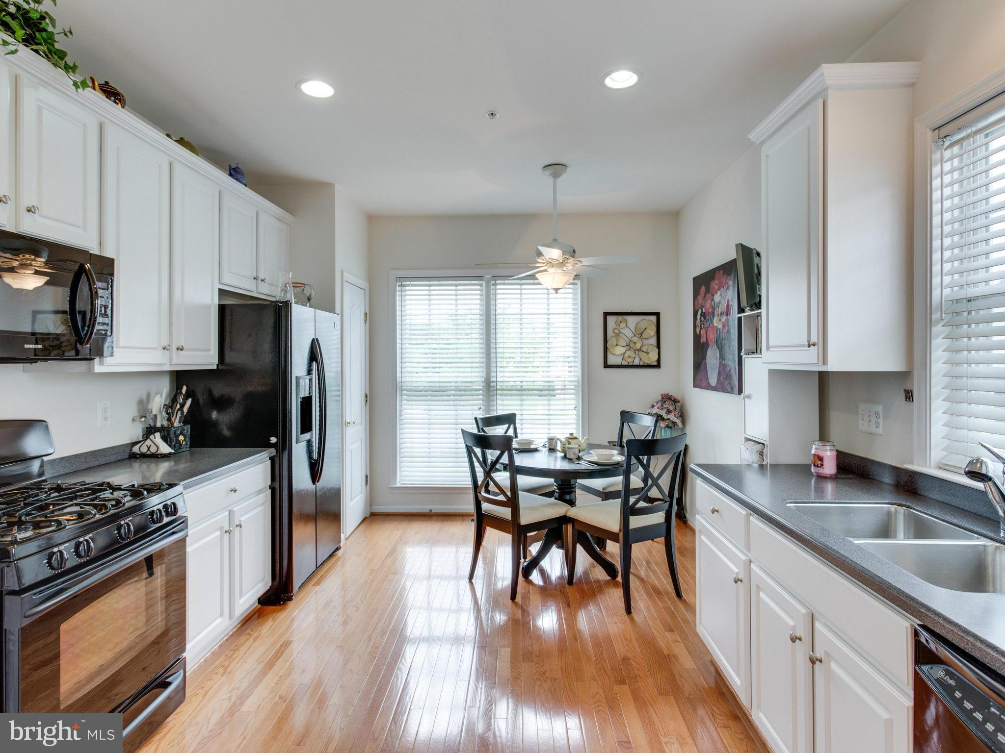 HEARTHSTONE AT VILLAGE CREST CONDOMINIUMS - Residential