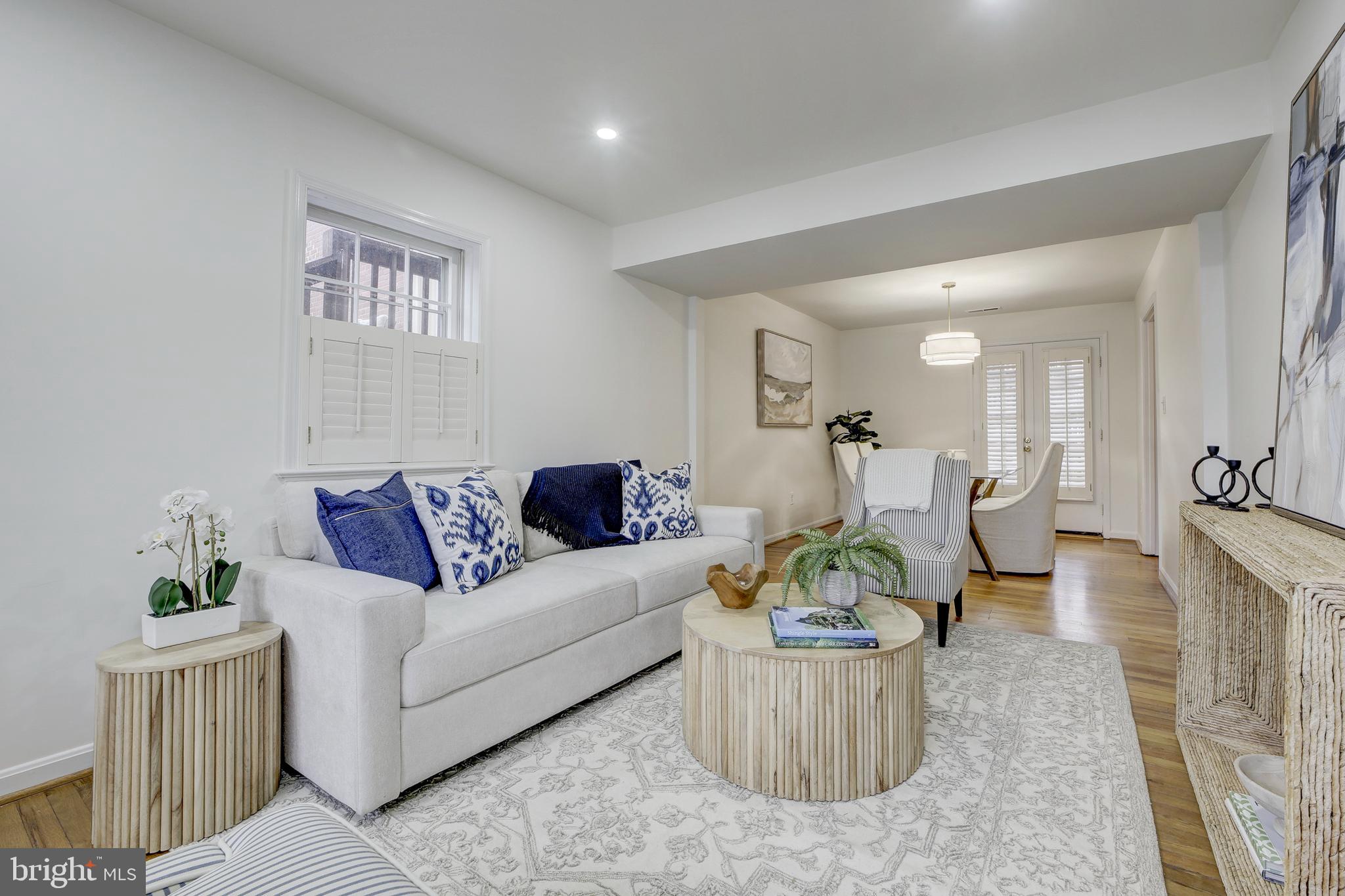 KENWOOD FOREST - Residential