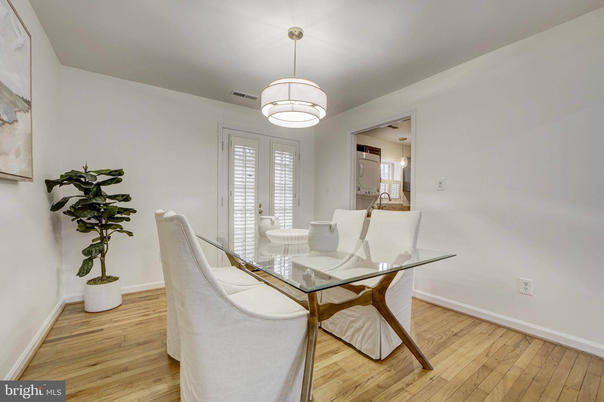 KENWOOD FOREST - Residential