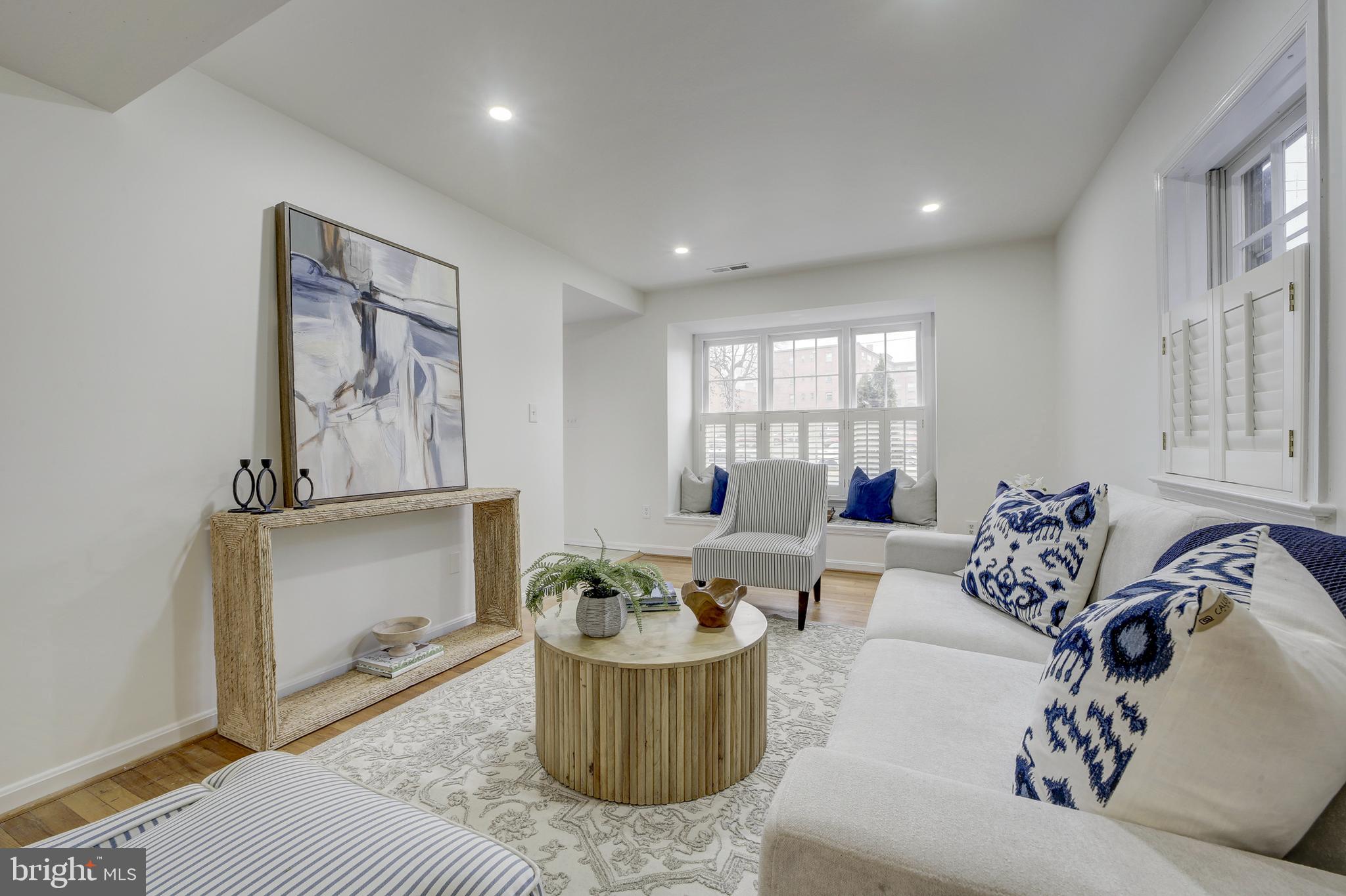 KENWOOD FOREST - Residential