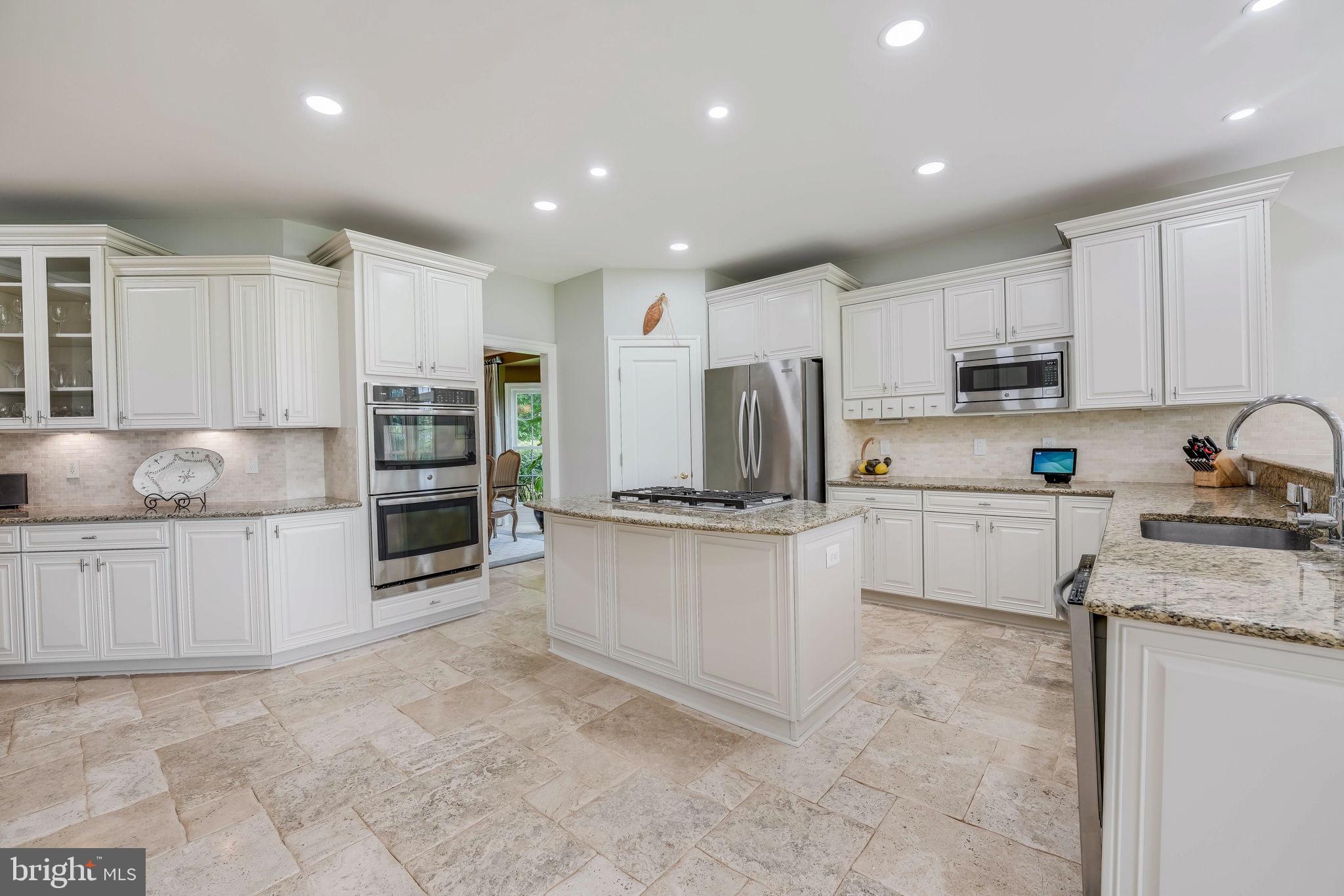 RASPBERRY FALLS - Residential