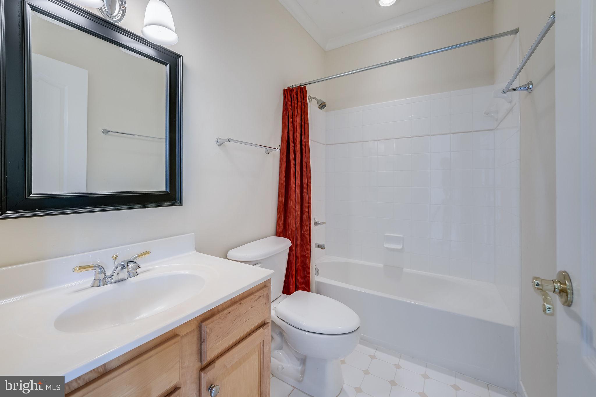 RASPBERRY FALLS - Residential