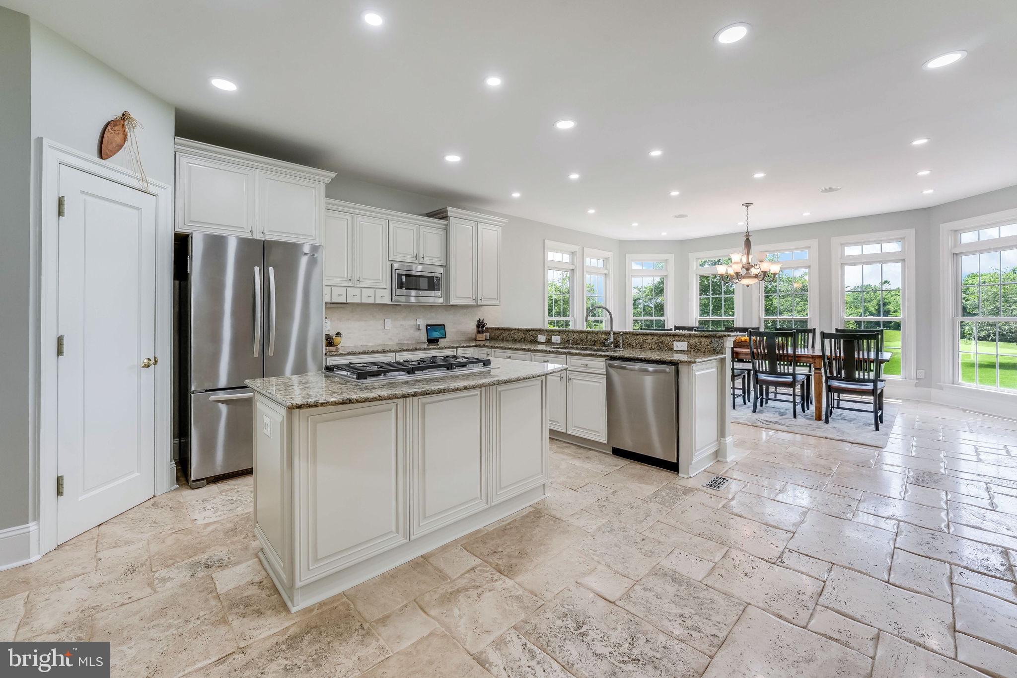 RASPBERRY FALLS - Residential