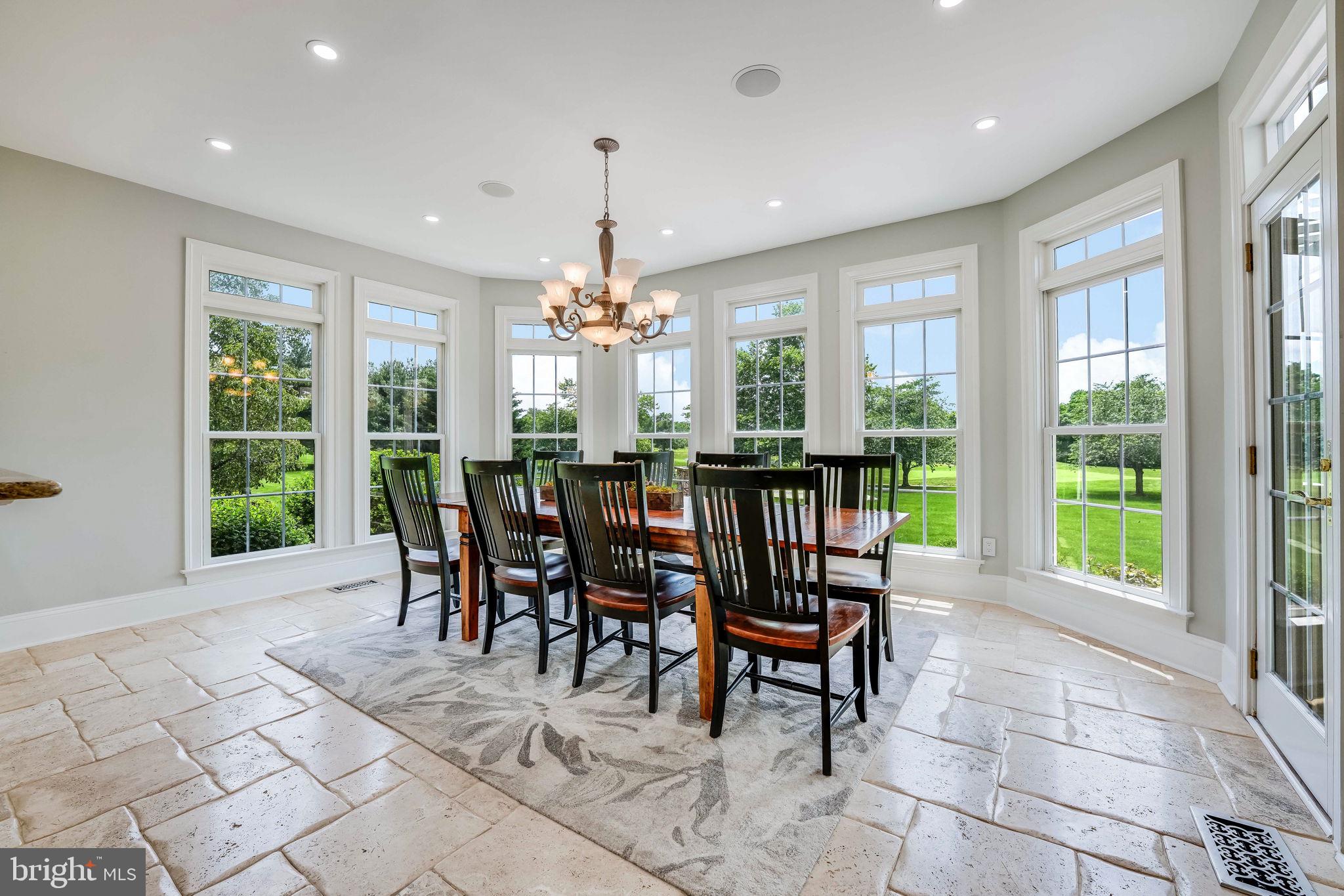 RASPBERRY FALLS - Residential