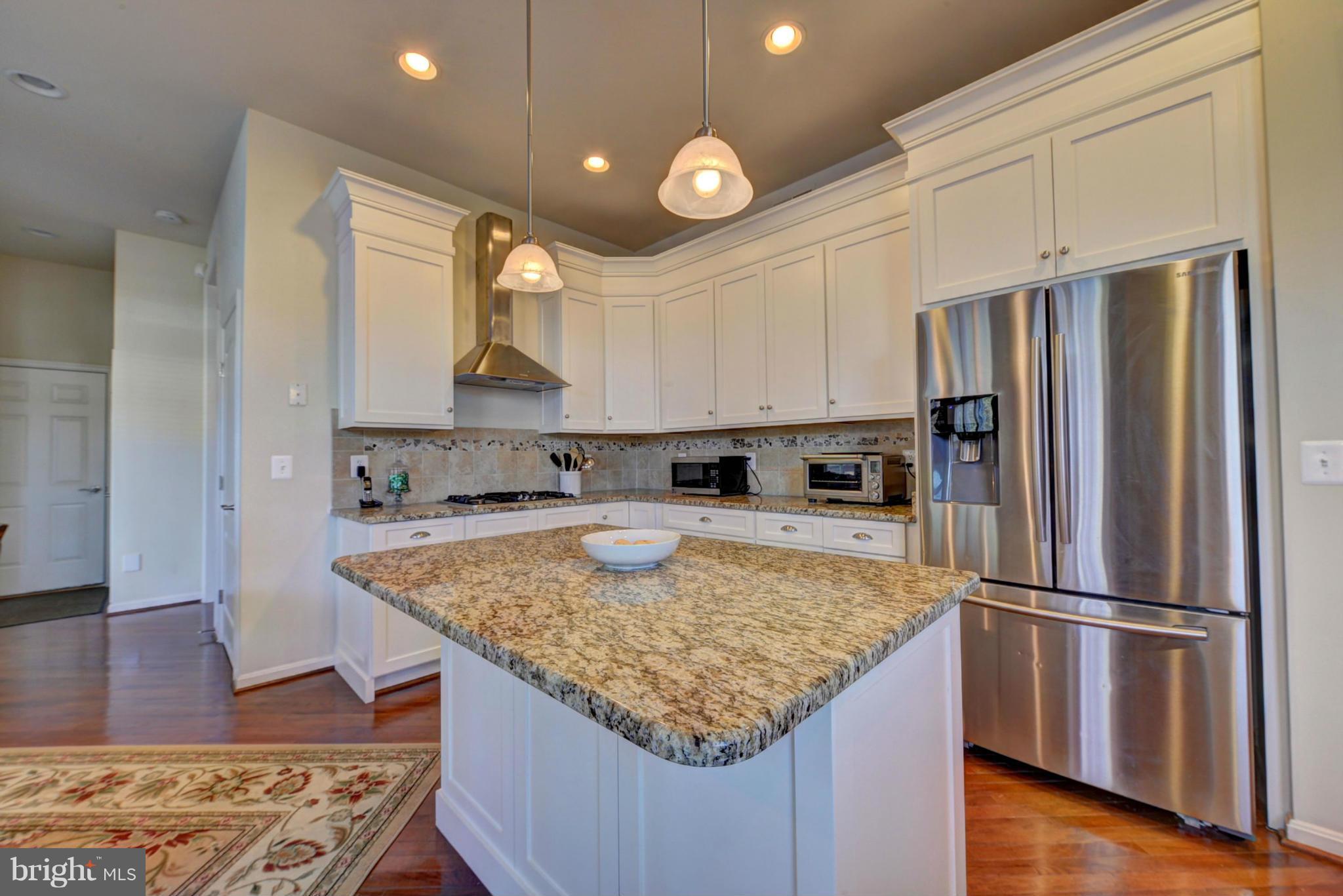 VIENNA ESTATES - Residential