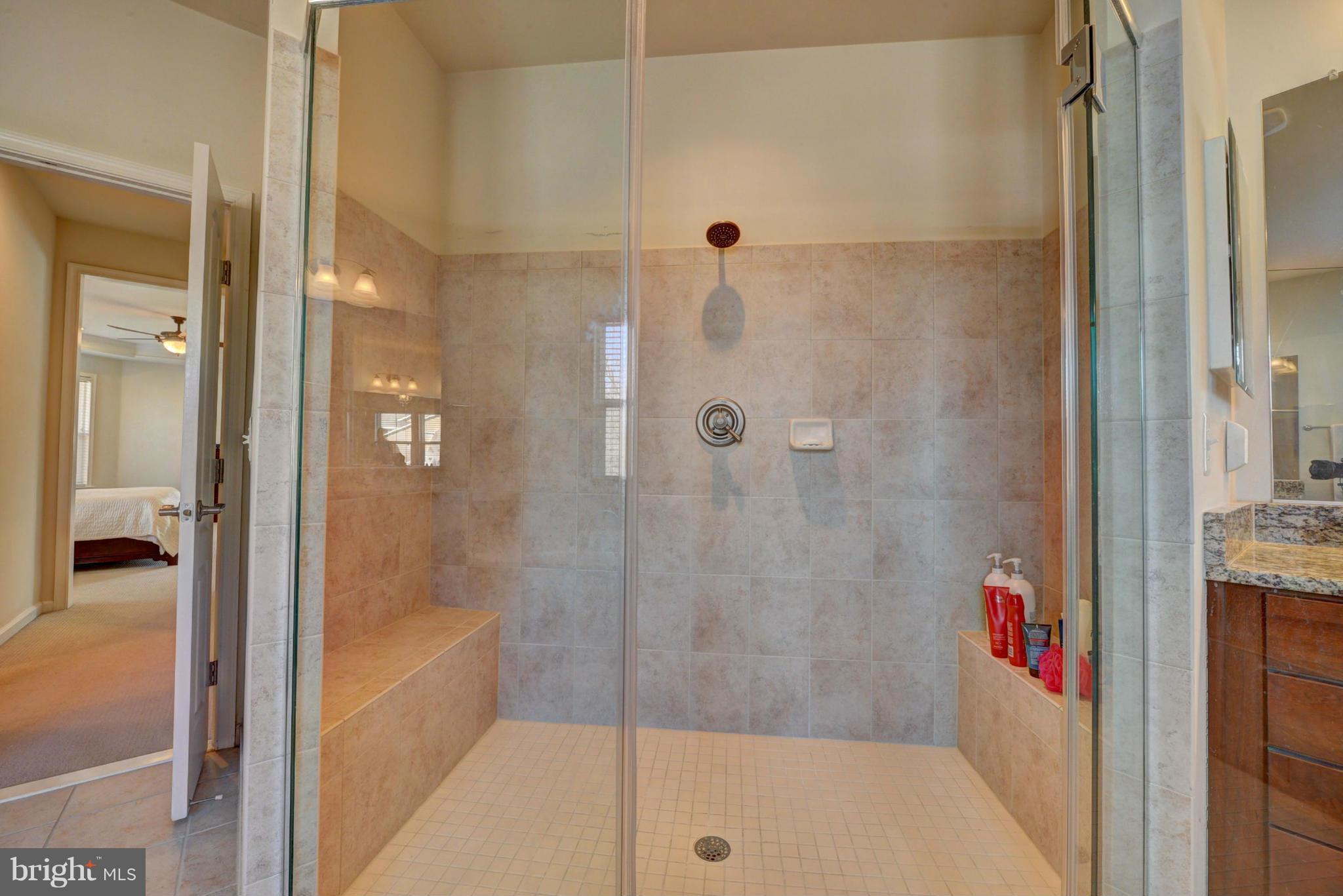 VIENNA ESTATES - Residential