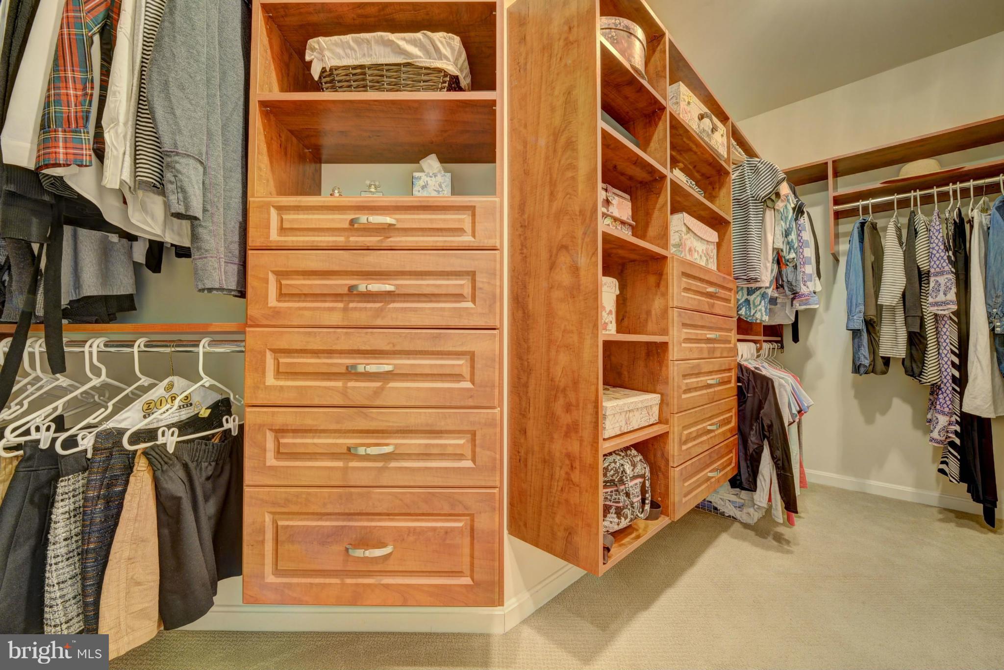 VIENNA ESTATES - Residential