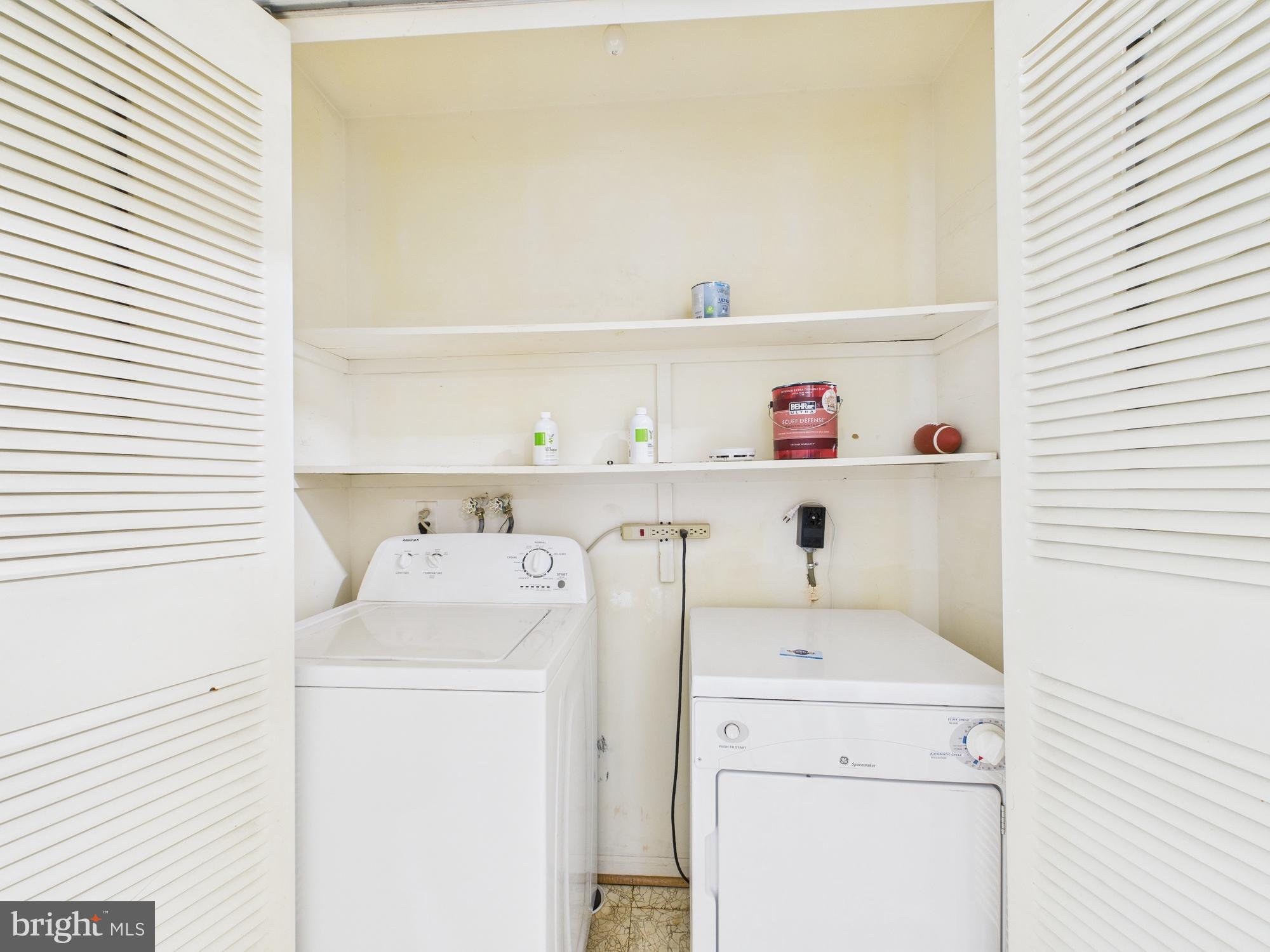 HERITAGE COURT - Residential